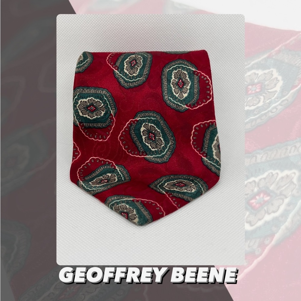 EUC Vintage Geoffrey Beene Abstract Print Tie